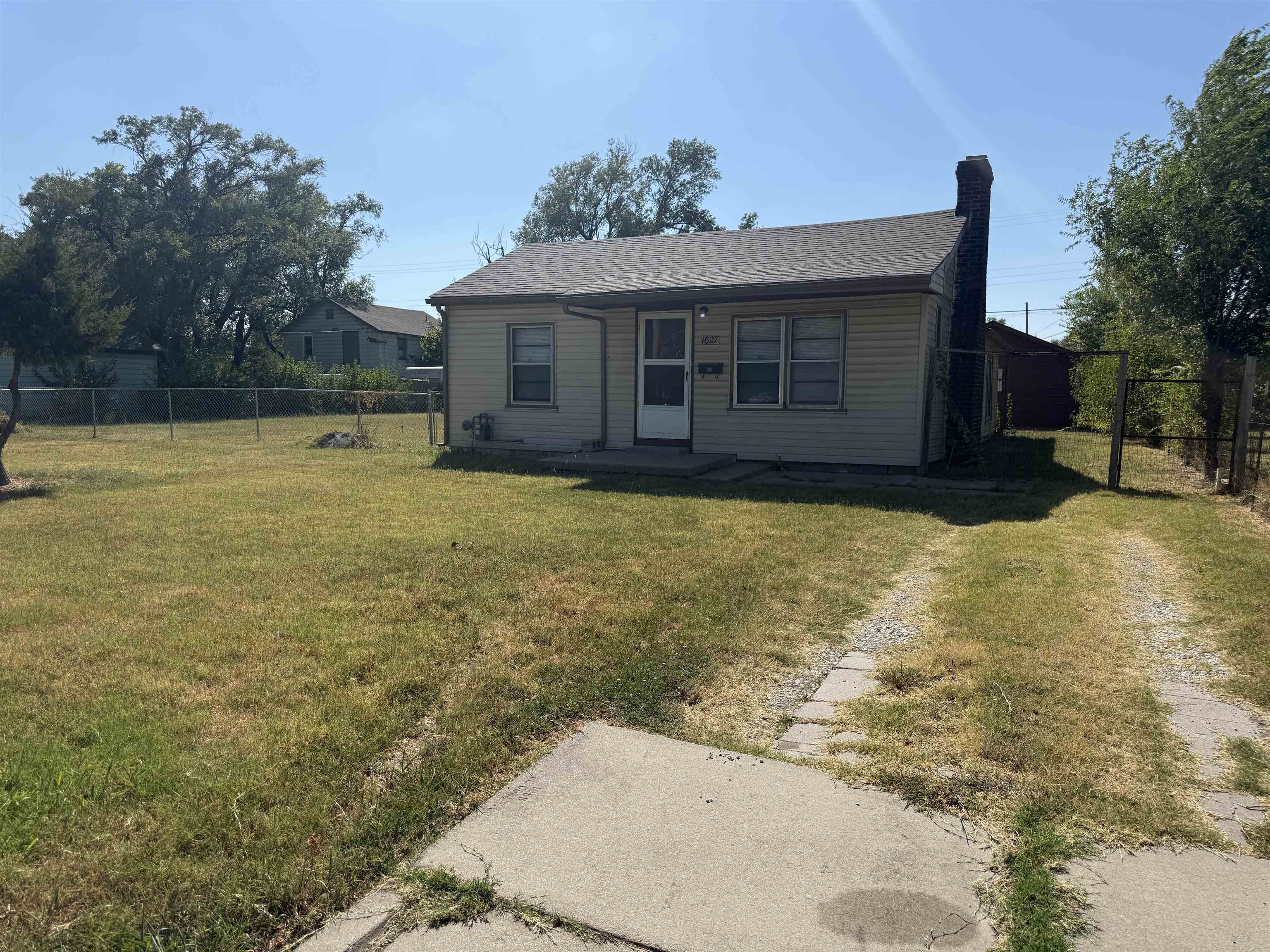 1627 S Sedgwick St, Wichita