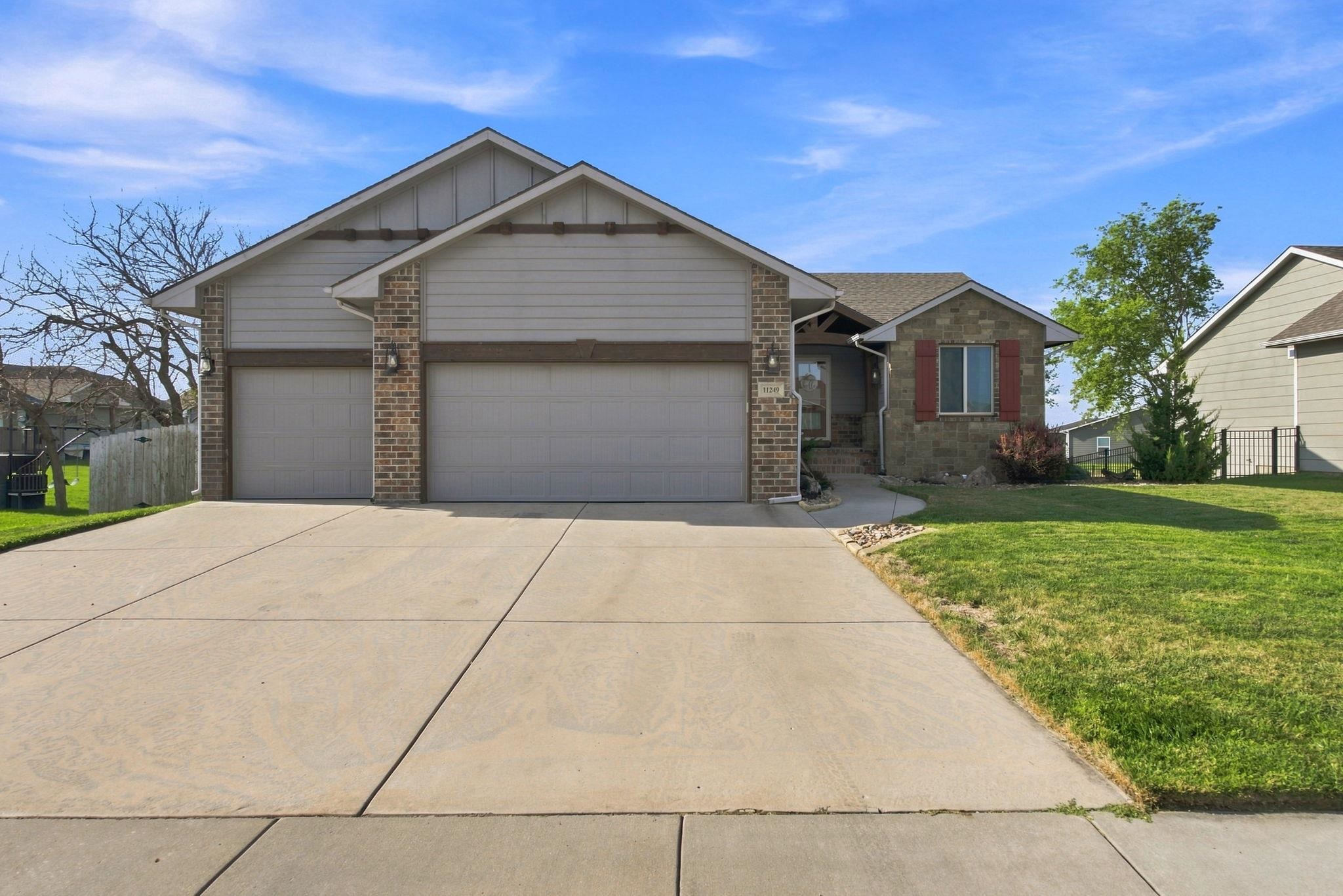 11249 W Sondra St, Maize