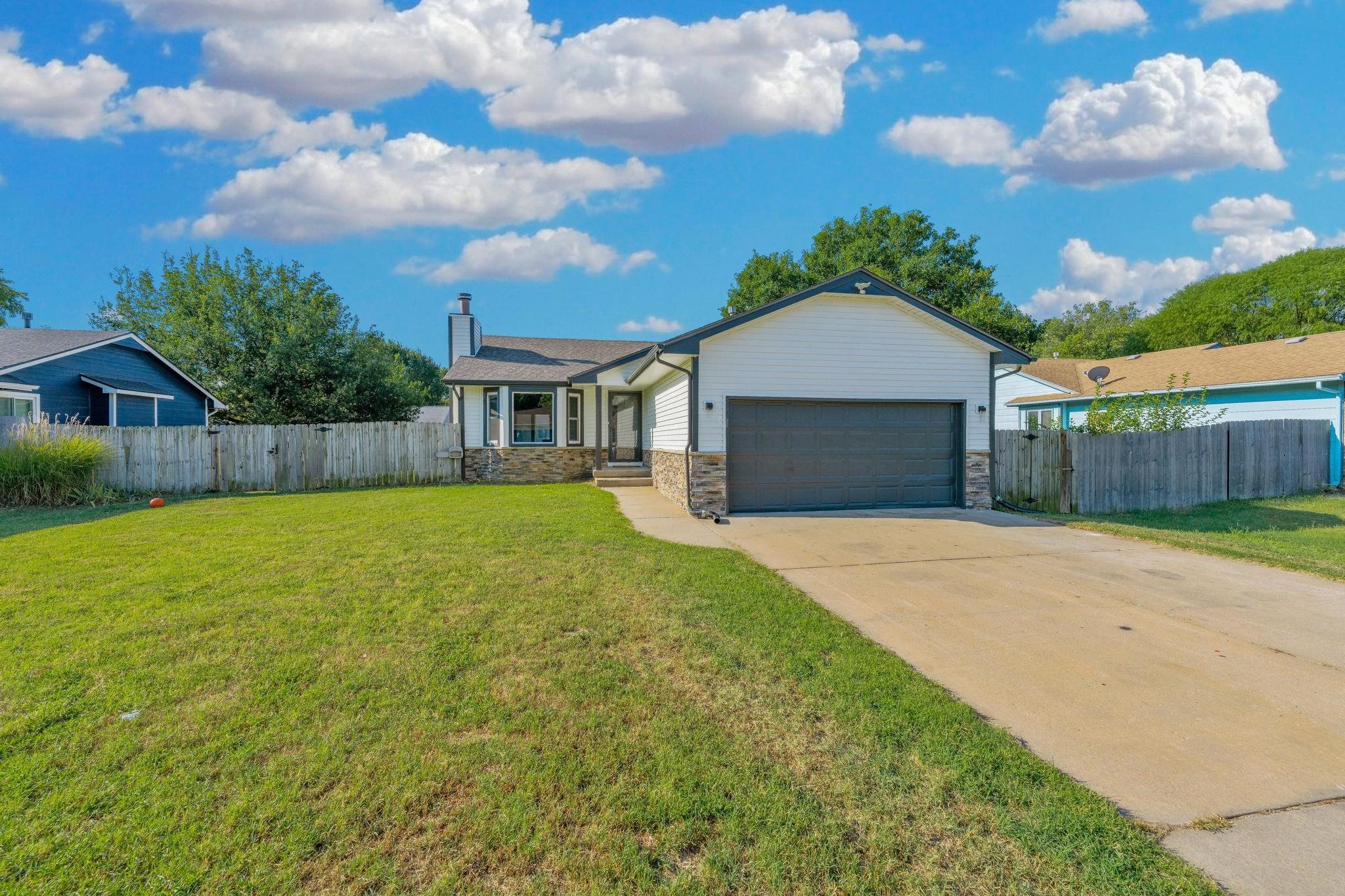 523 W Maywood St, Wichita