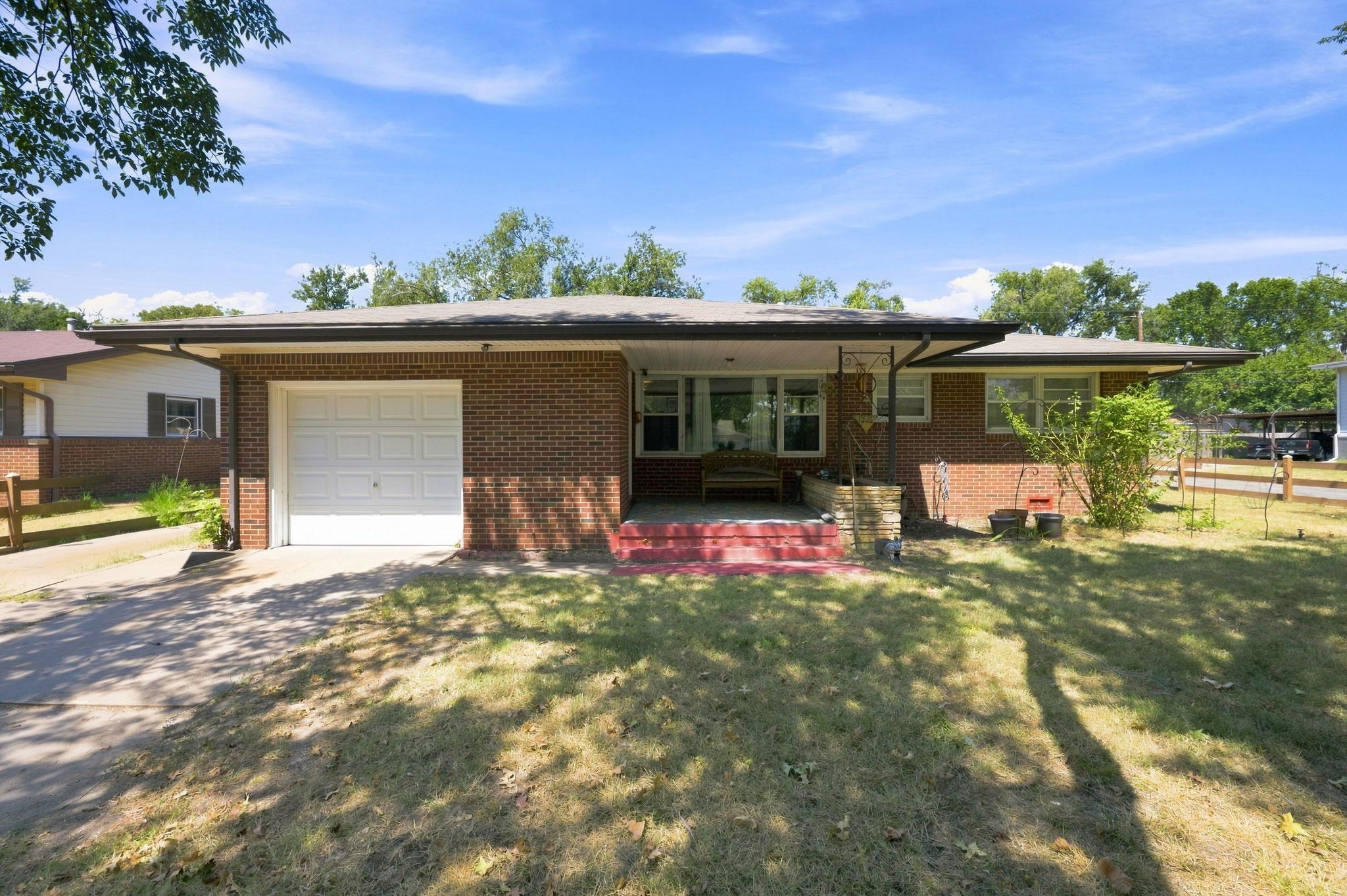 1302 W Fultz St, Wichita