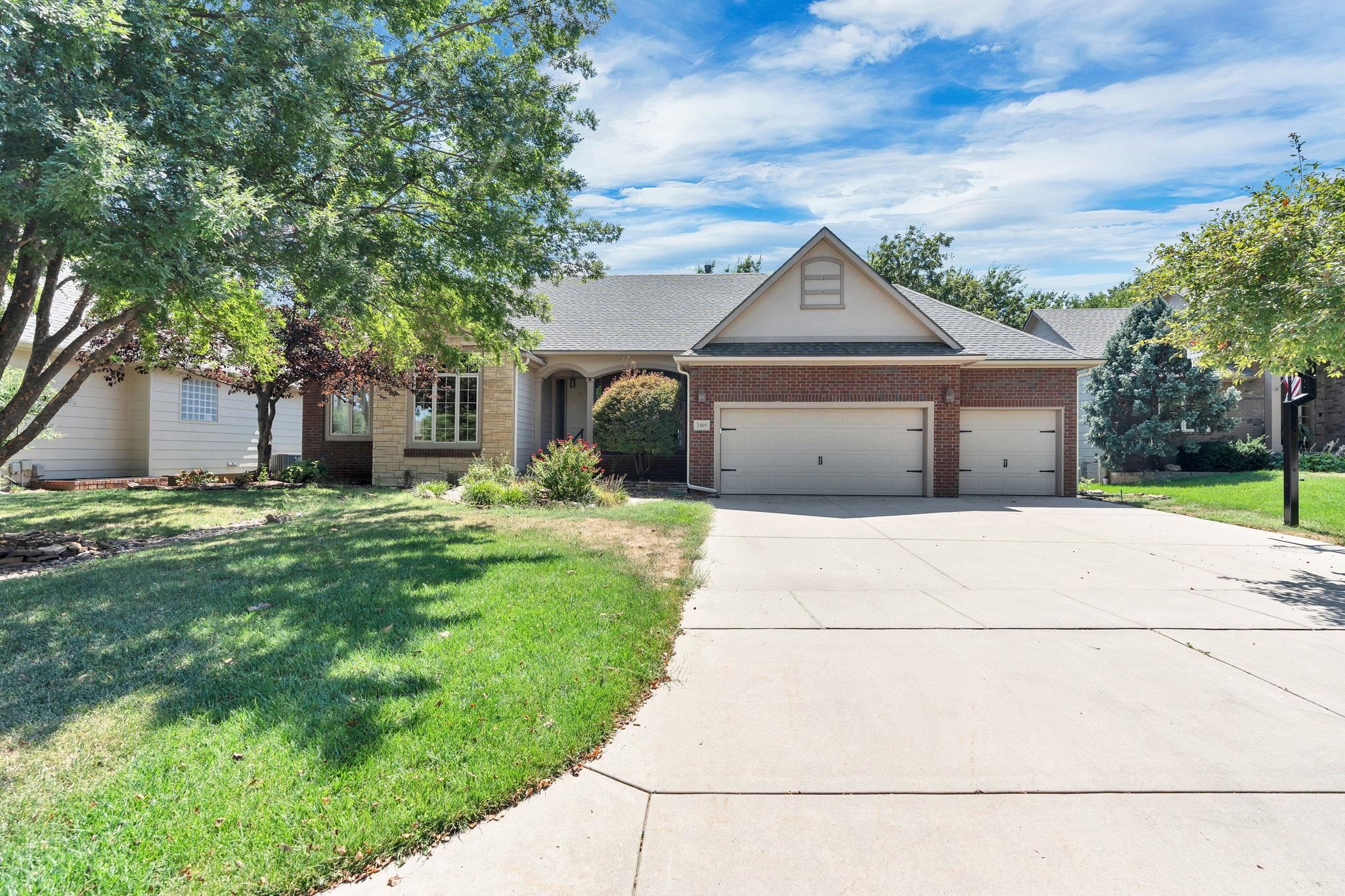 2405 N PECKHAM COURT, Wichita
