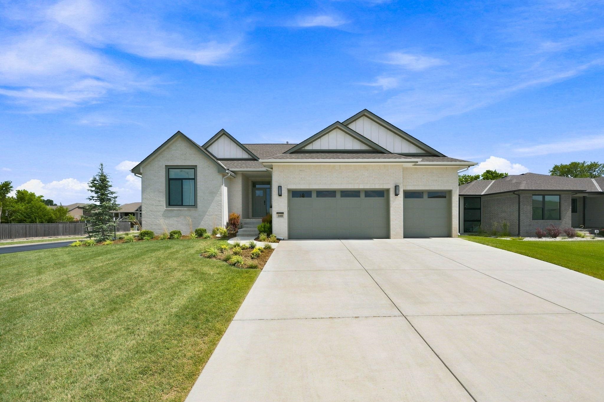 2602 N Emerald Ct, Andover