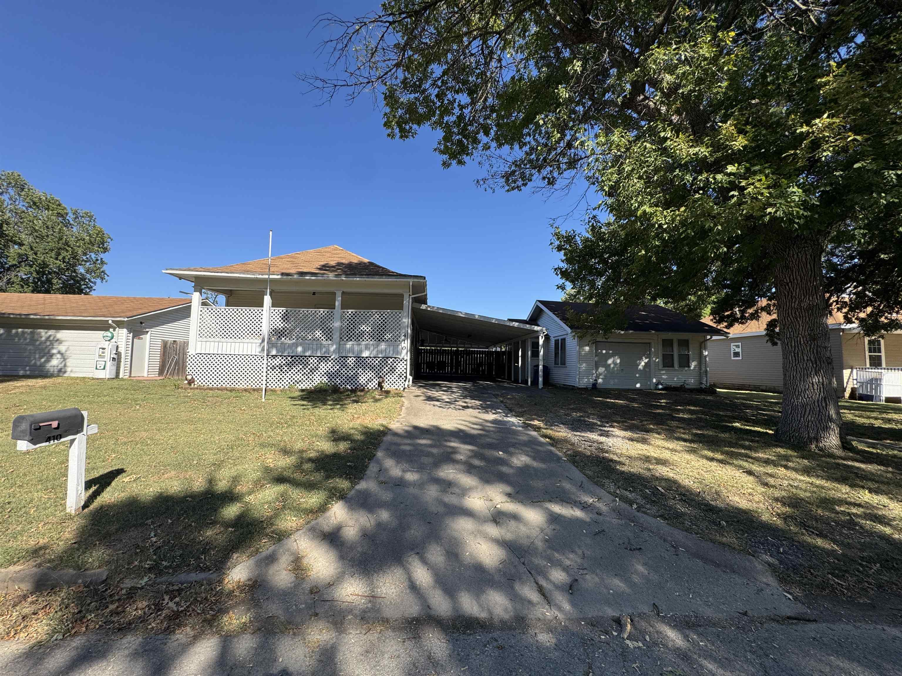 410 N Sycamore, Eureka, KS, 67045