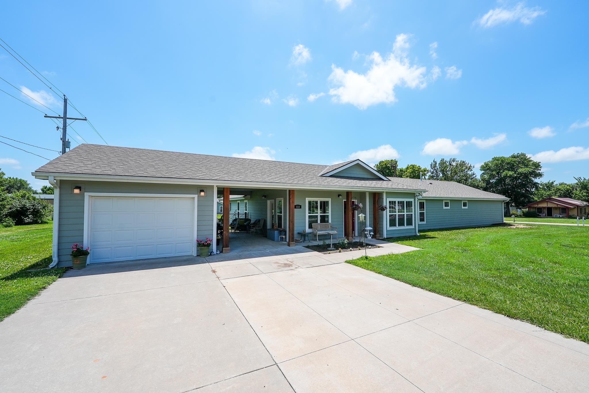 1122 N Main, Eureka, KS, 67045