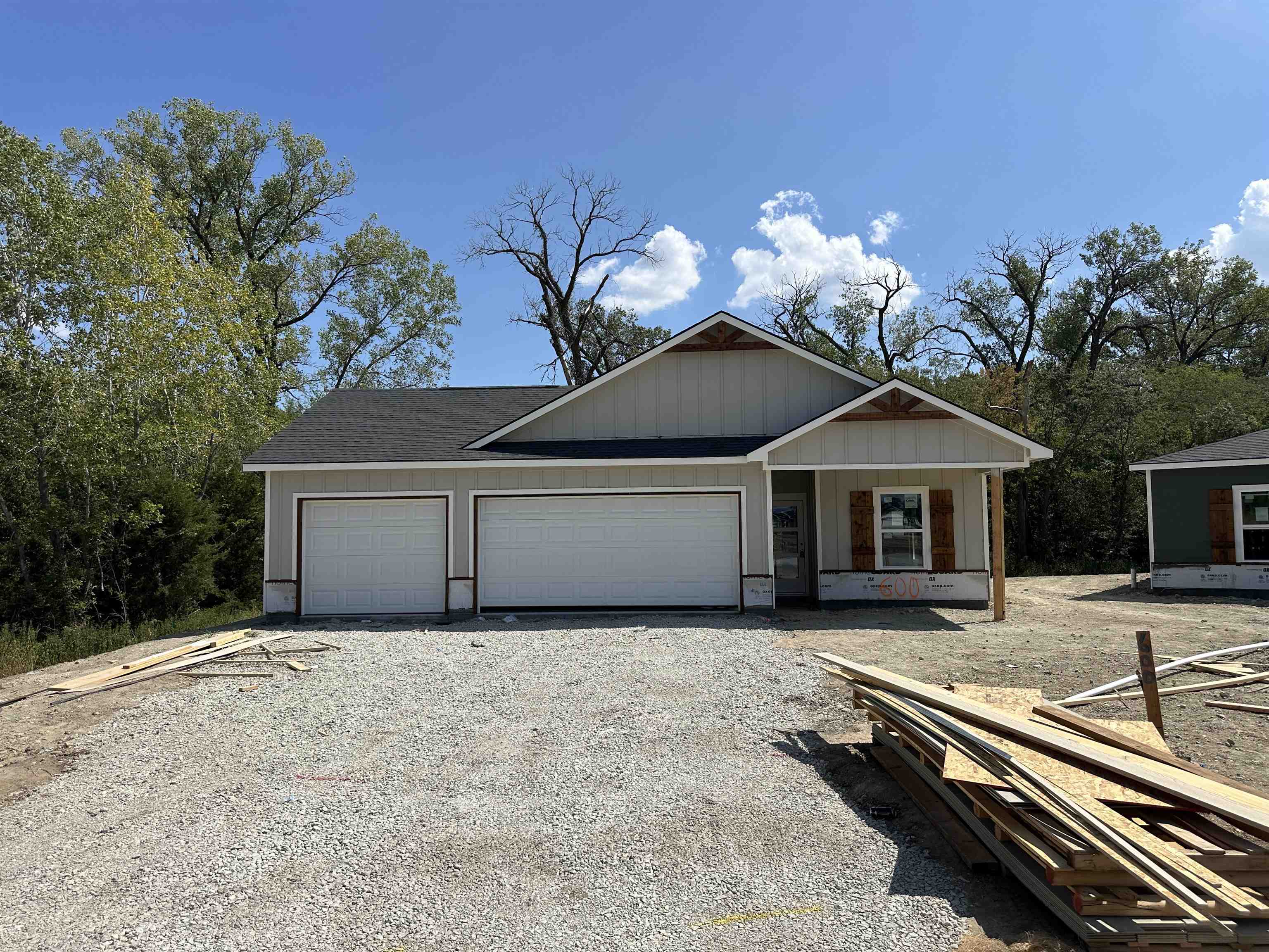 600 W Monticello Ct, Andover