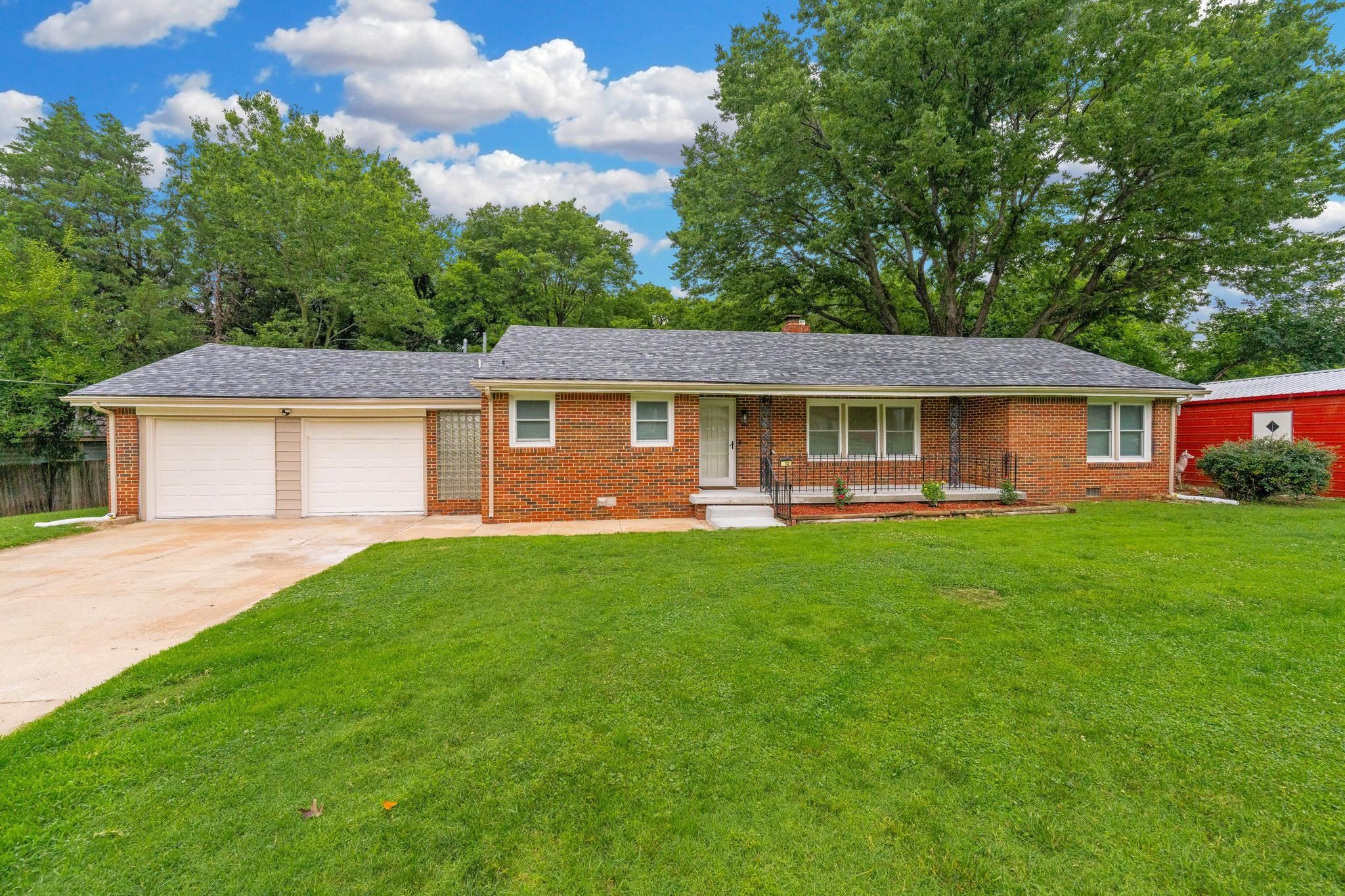 3430 E Crystal St, Wichita