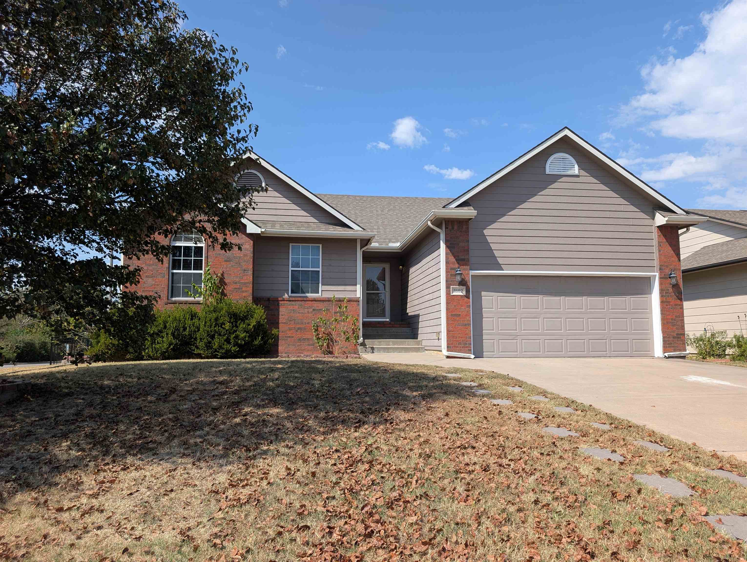 4602 E Willow Point CT, Wichita