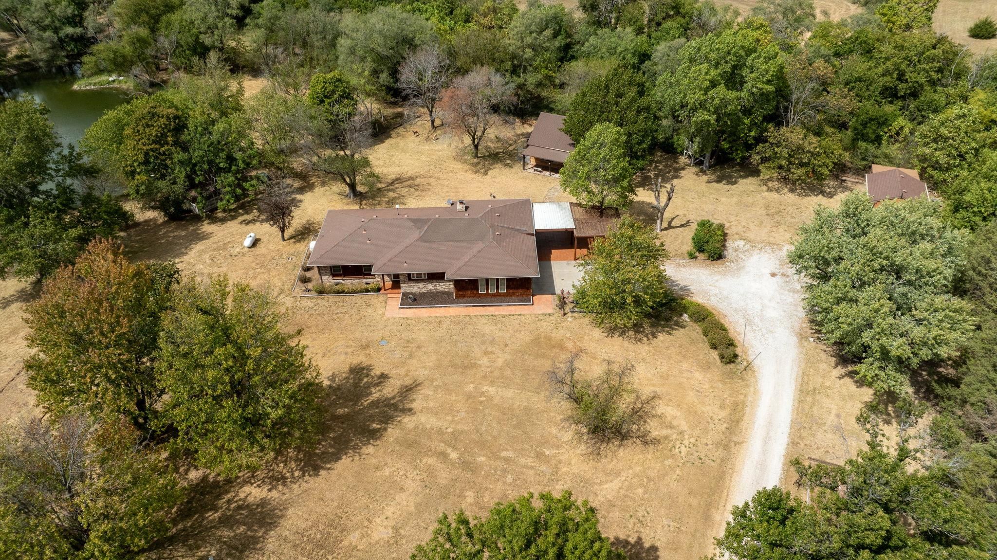 3422 E 103rd Ct, Mulvane