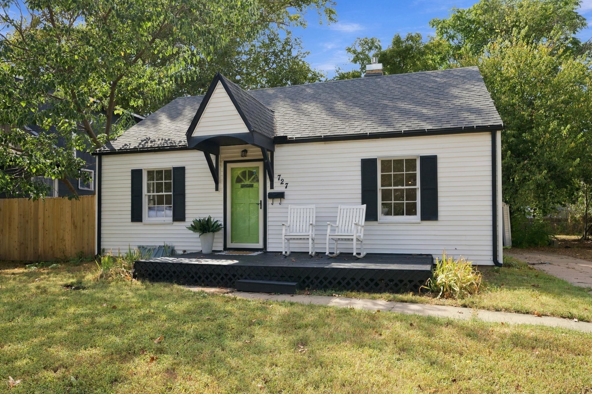 727 S Volutsia Ave, Wichita