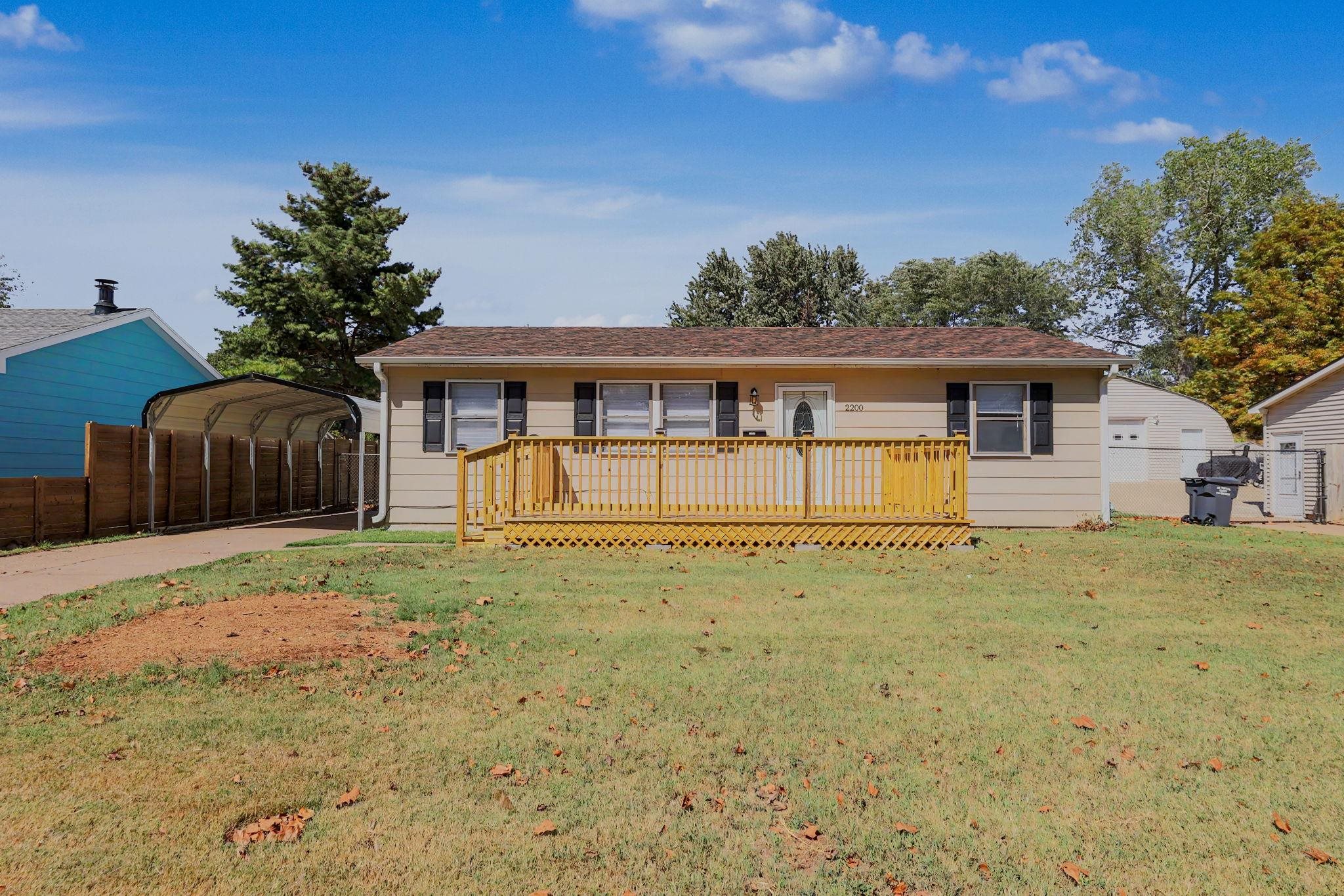 2200 E 53rd, Wichita