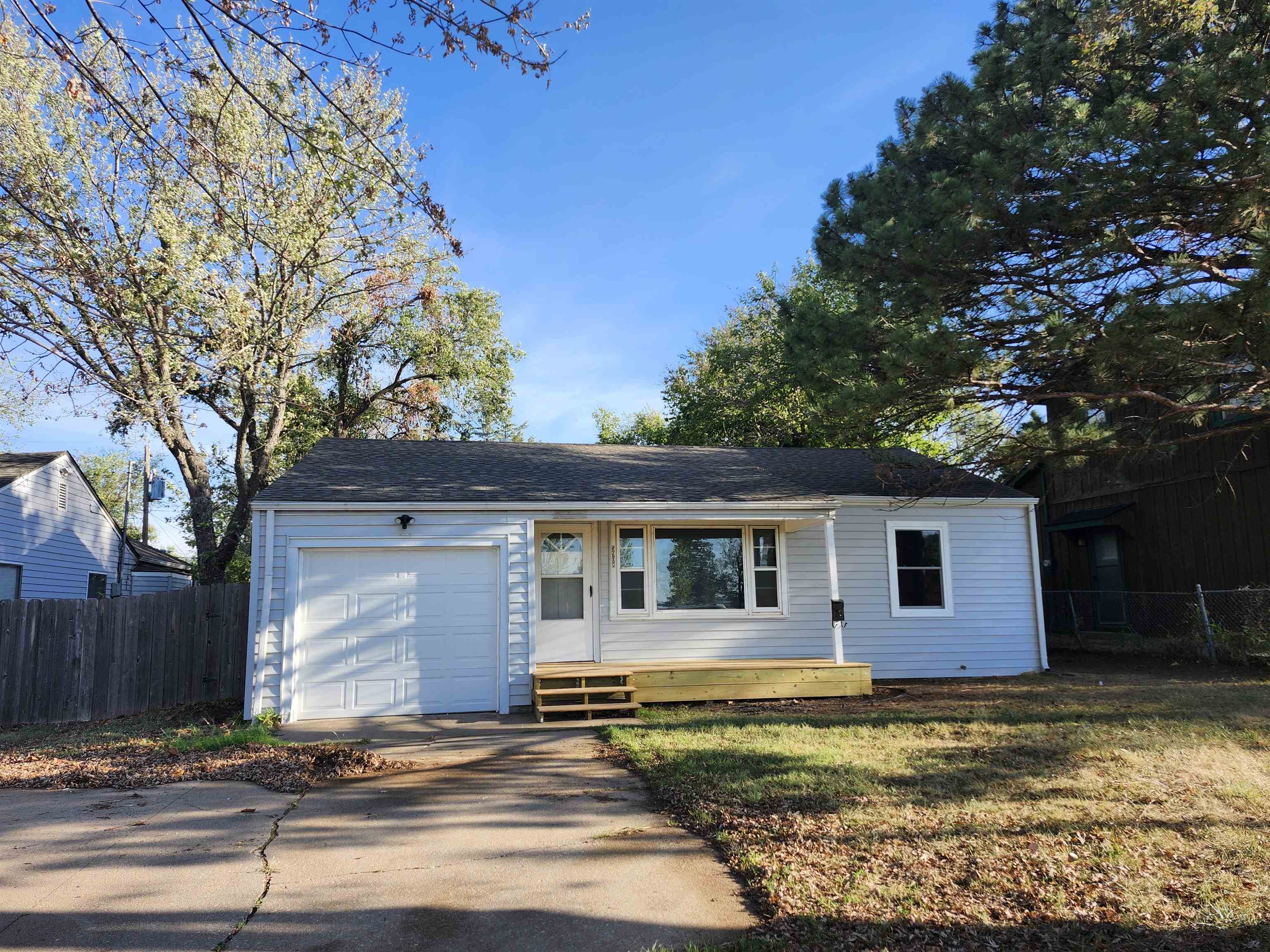 5908 E Kinkaid St, Wichita