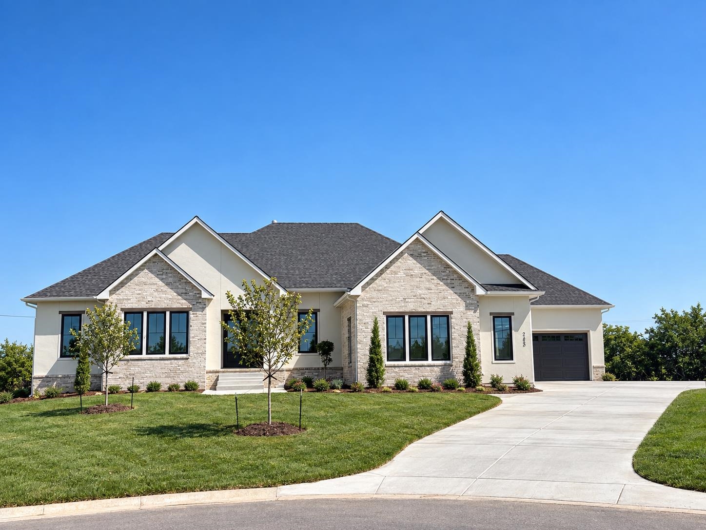 3330 N Bedford Court, Wichita