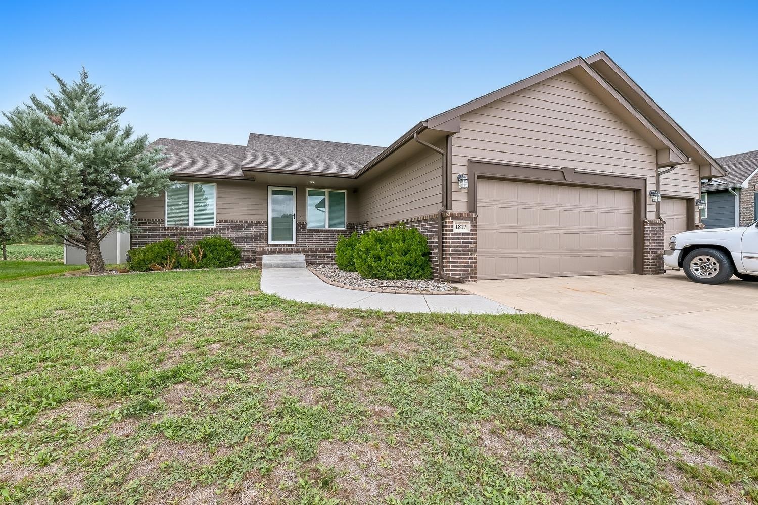 1817 N Kentucky Ln, Wichita