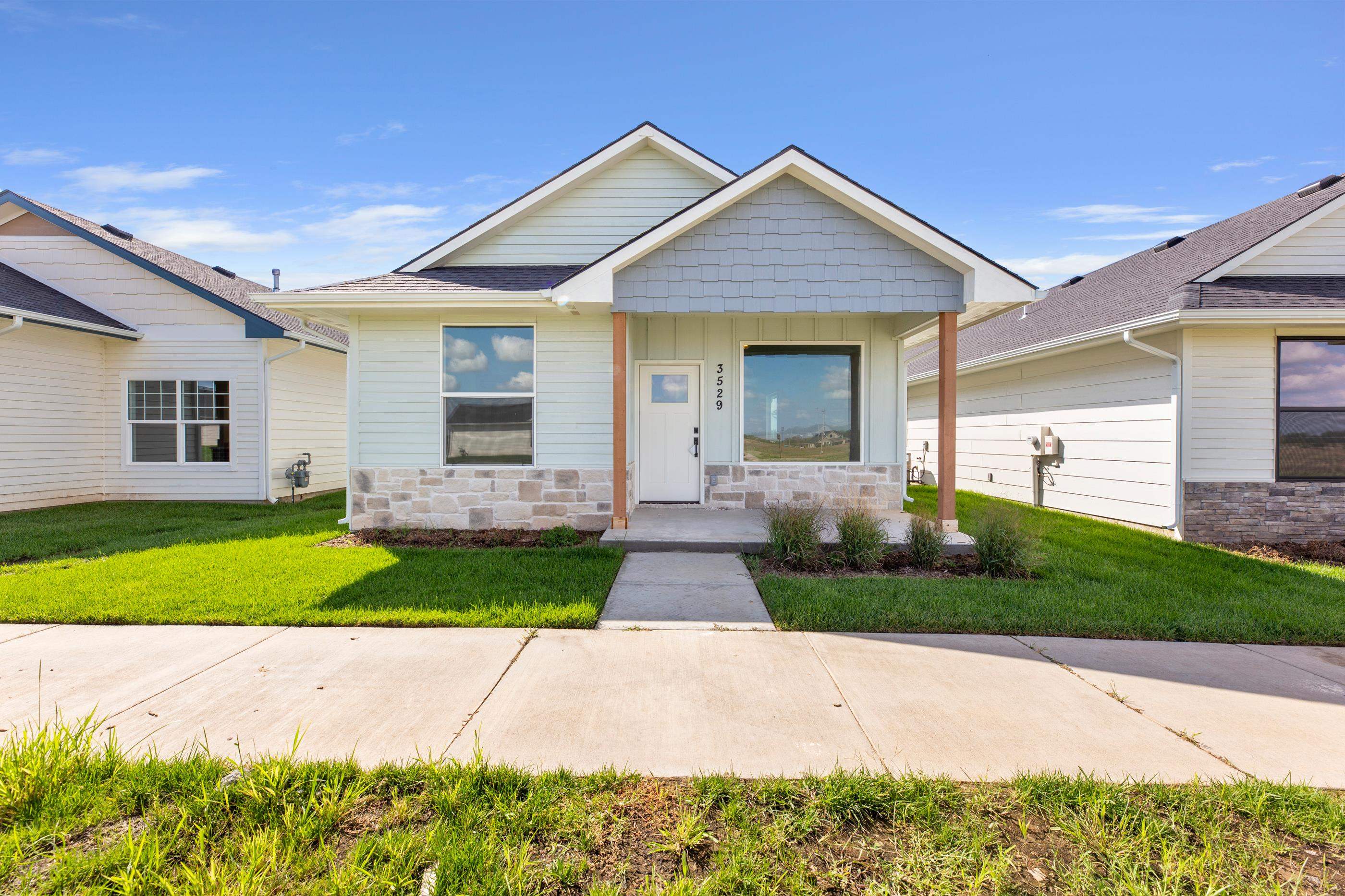 3529 N Azalea St, Maize