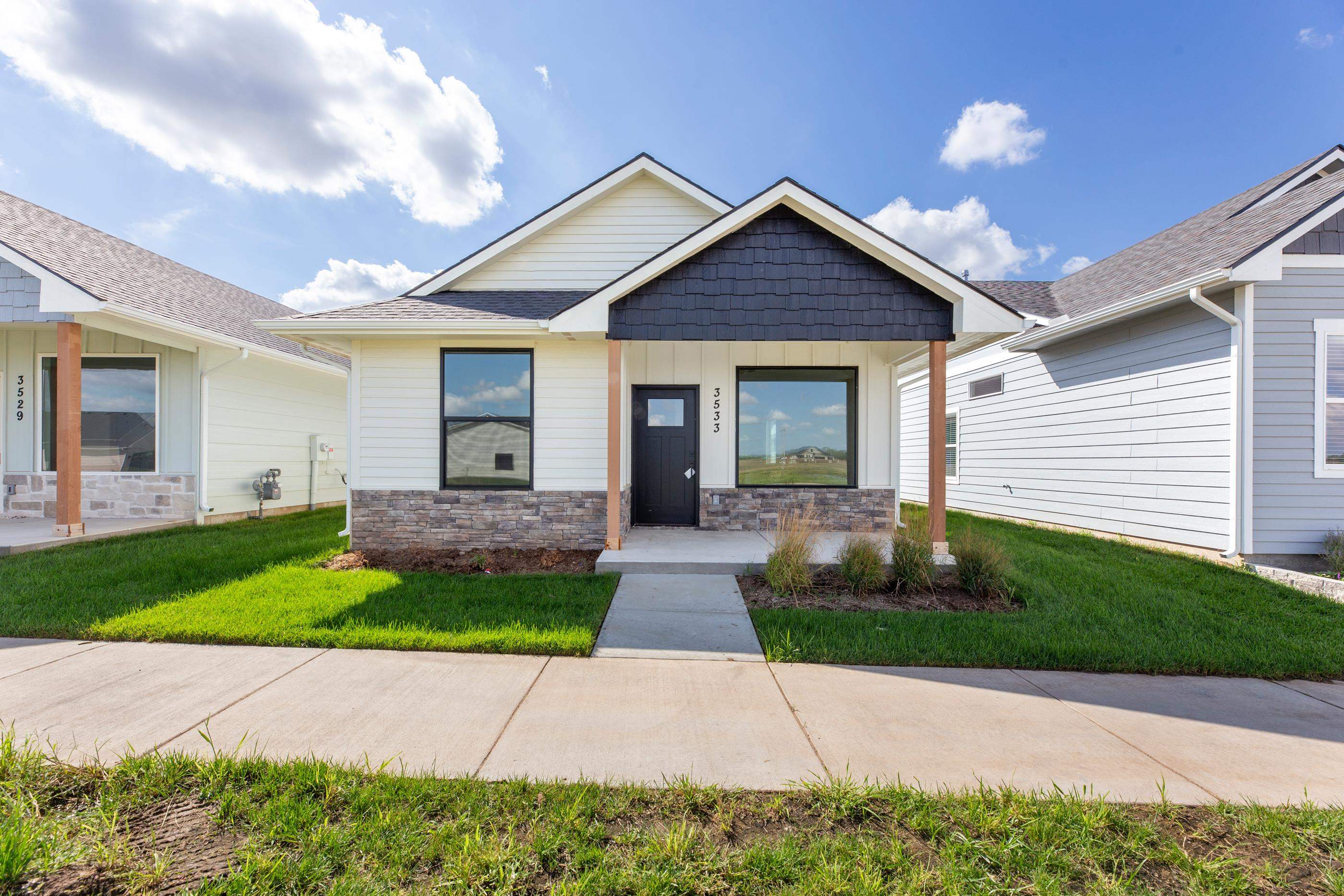 3533 N Azalea St, Maize