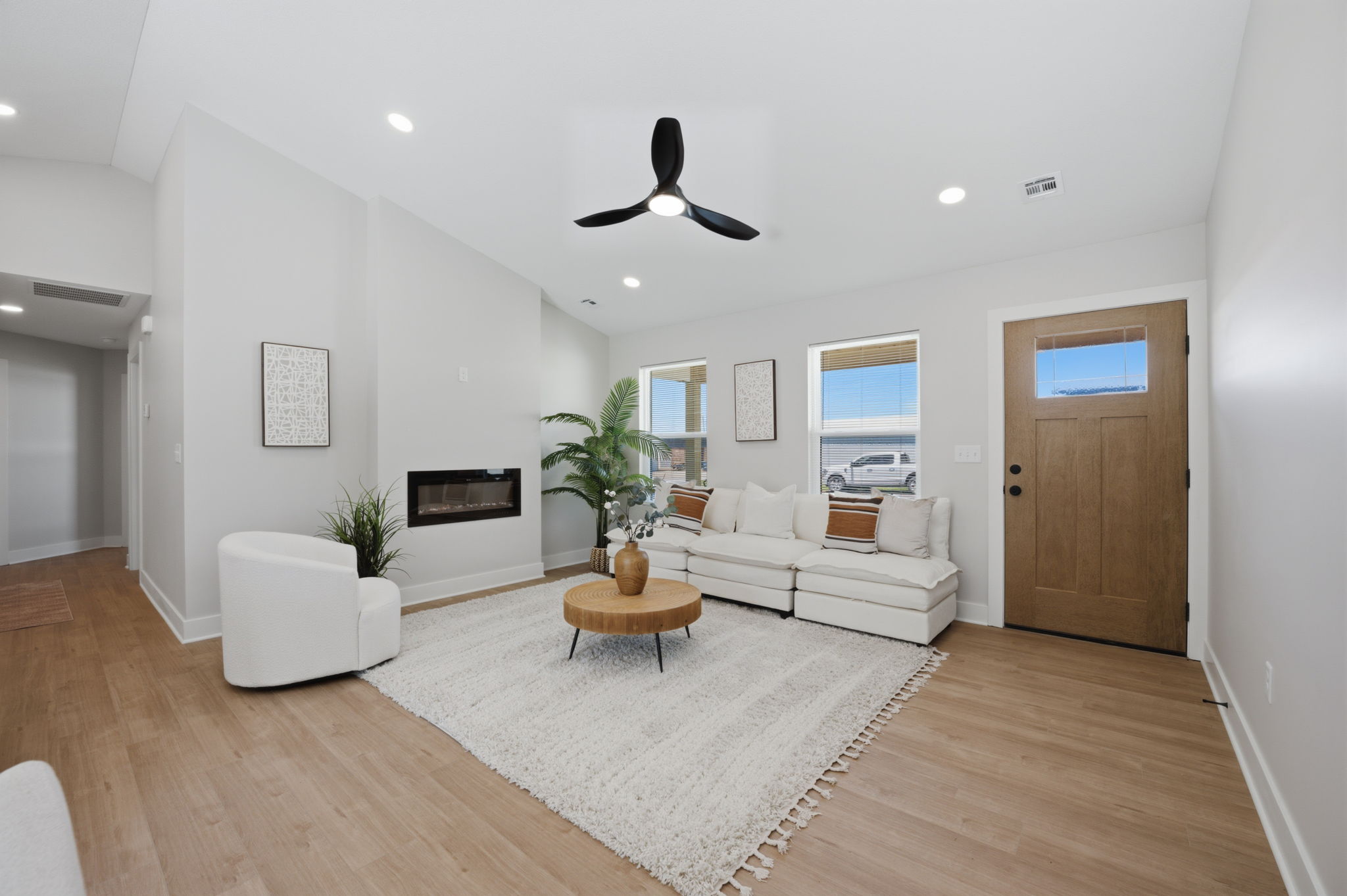765 N Kansas Ct